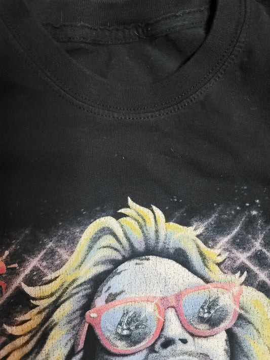 Beetlejuice " Daylight come and me wanna go home" t-shirt used youth medium