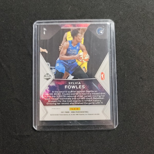 Sylvia Fowles Green prizm parallel Fireworks 2021 WNBA Panini