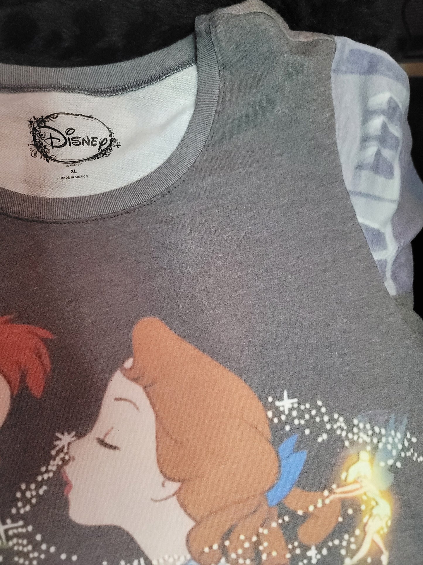 Peter Pan and Wendy graphic sweater London skyline LS XL